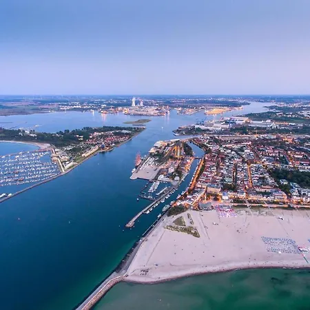 Stromlinie, Direkt Am Alten Strom * Rostock